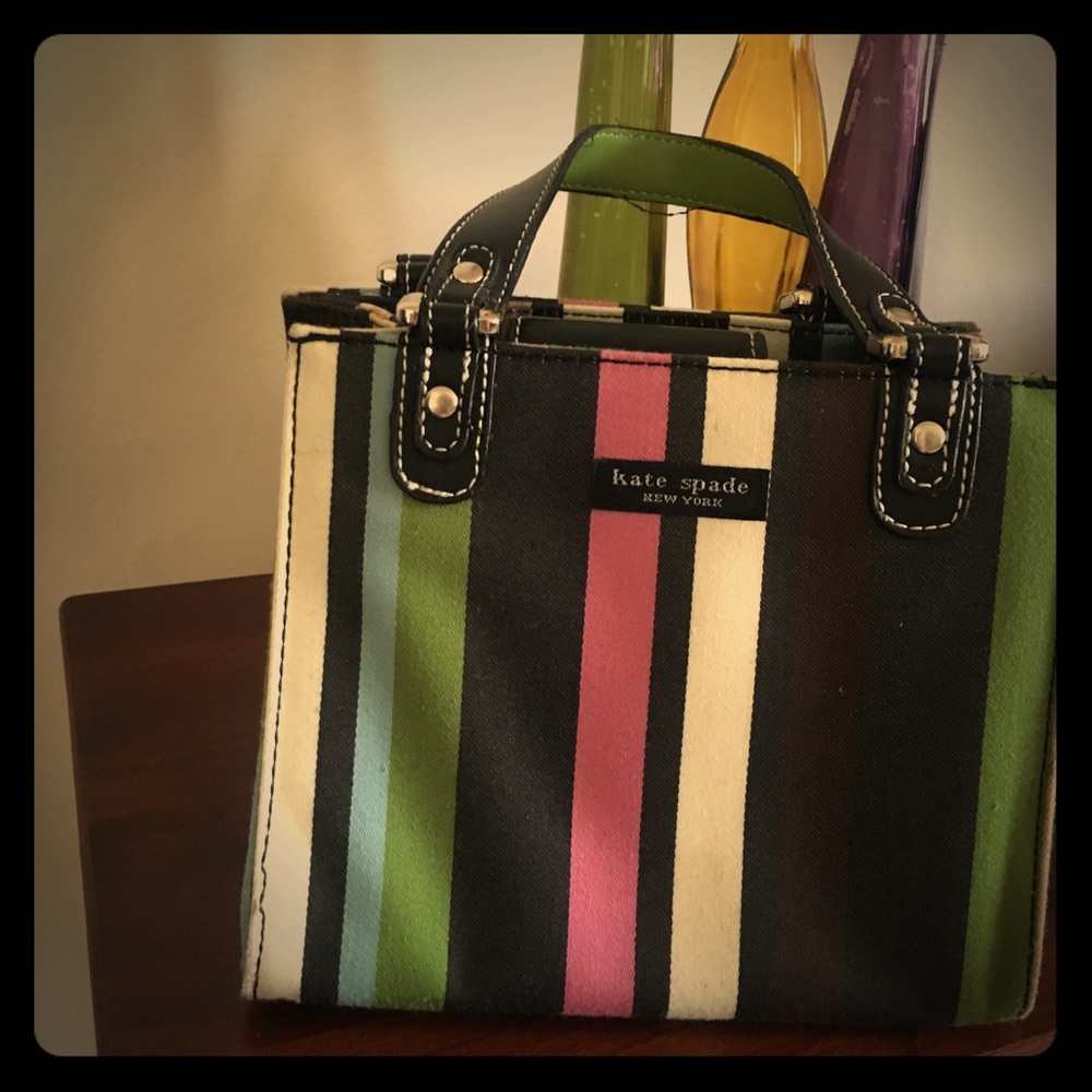 Adorable Kate Spade 👜 handbag!!